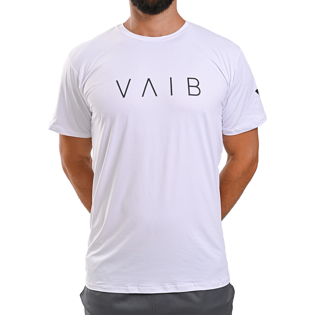 Camiseta Classic - BRANCO E PRETO